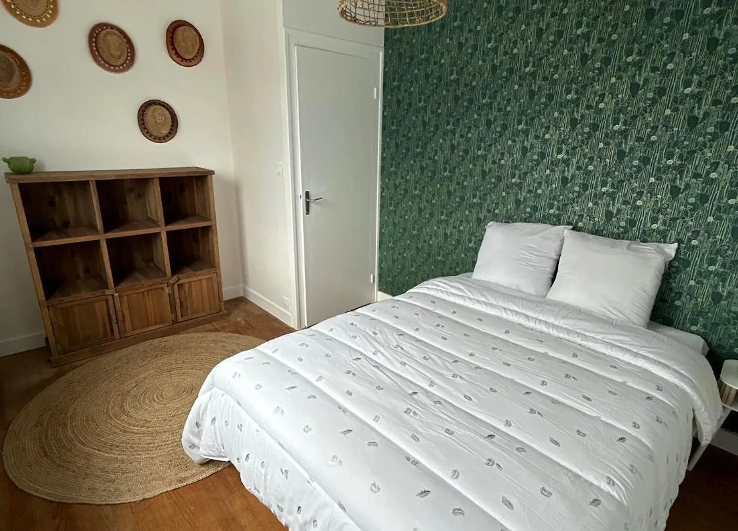 Dans Le Petit Bourg Villa Santec 0*,  France